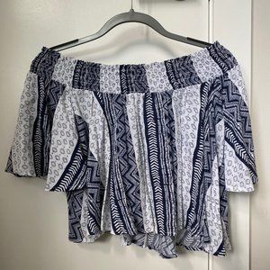 Ocean Drive Off The Shoulder Top Size M